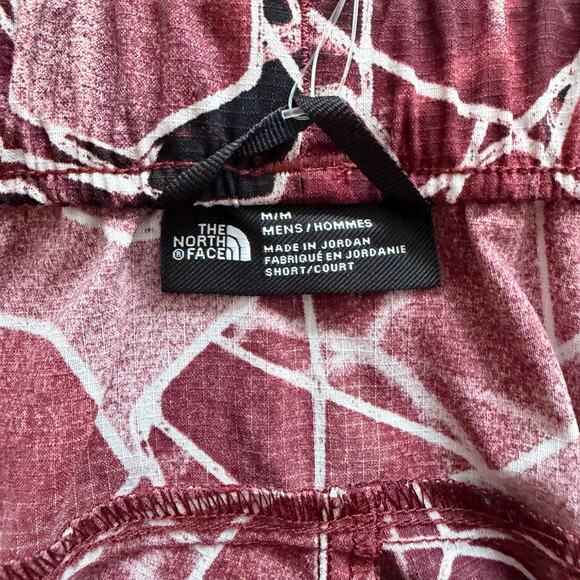 NWT TNF North Face Men's Class V Pathfinder Belted Shorts 7" Inseam Geode Red M - Picture 5 of 9